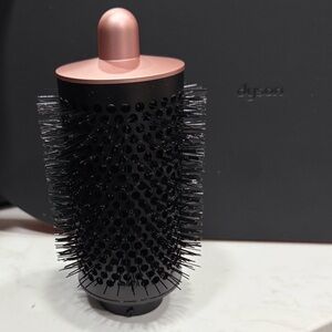Dyson Round Volumizing Brush Attachment